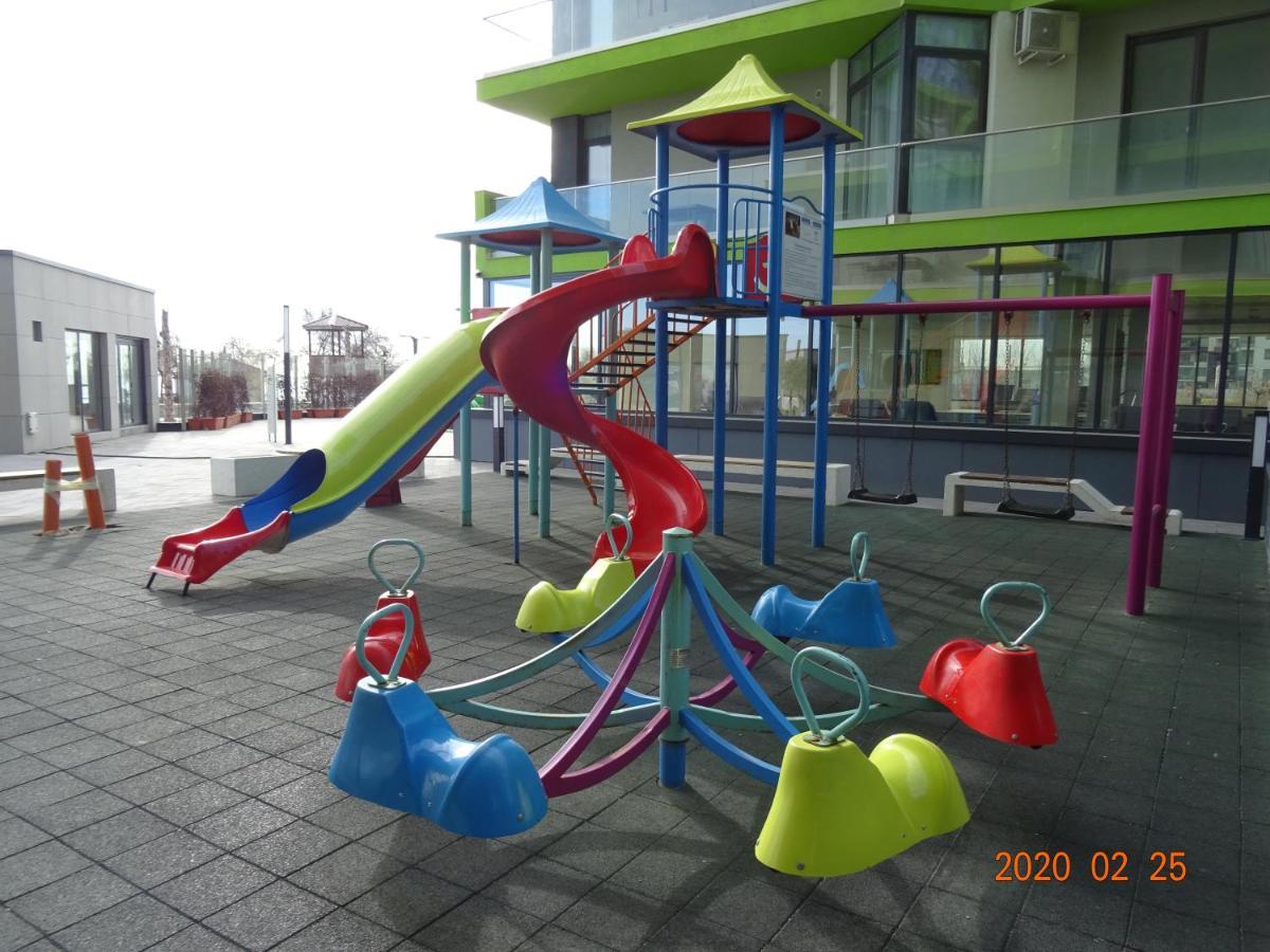 Teemo Beach Apartment, Alezzi Beach Resort Năvodari Exterior foto